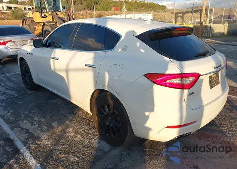 2020 Maserati Levante S из США, поврежденный, VIN ZN661YUA8LX344727